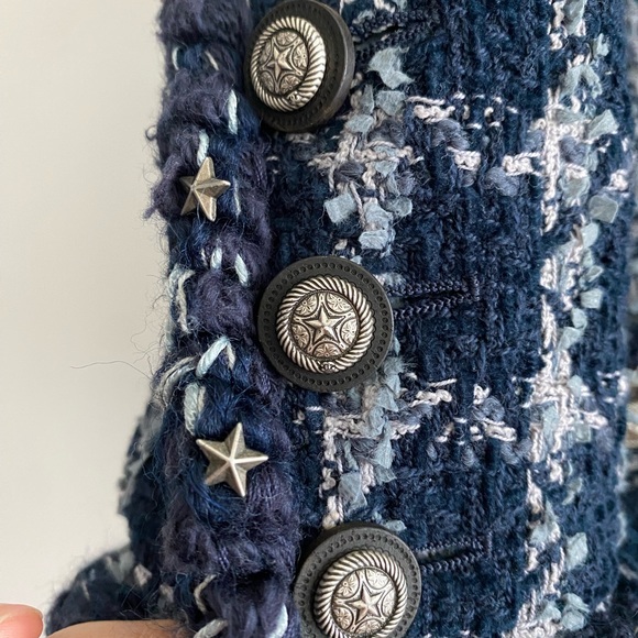 Chanel jacket - Picture 4 of 12